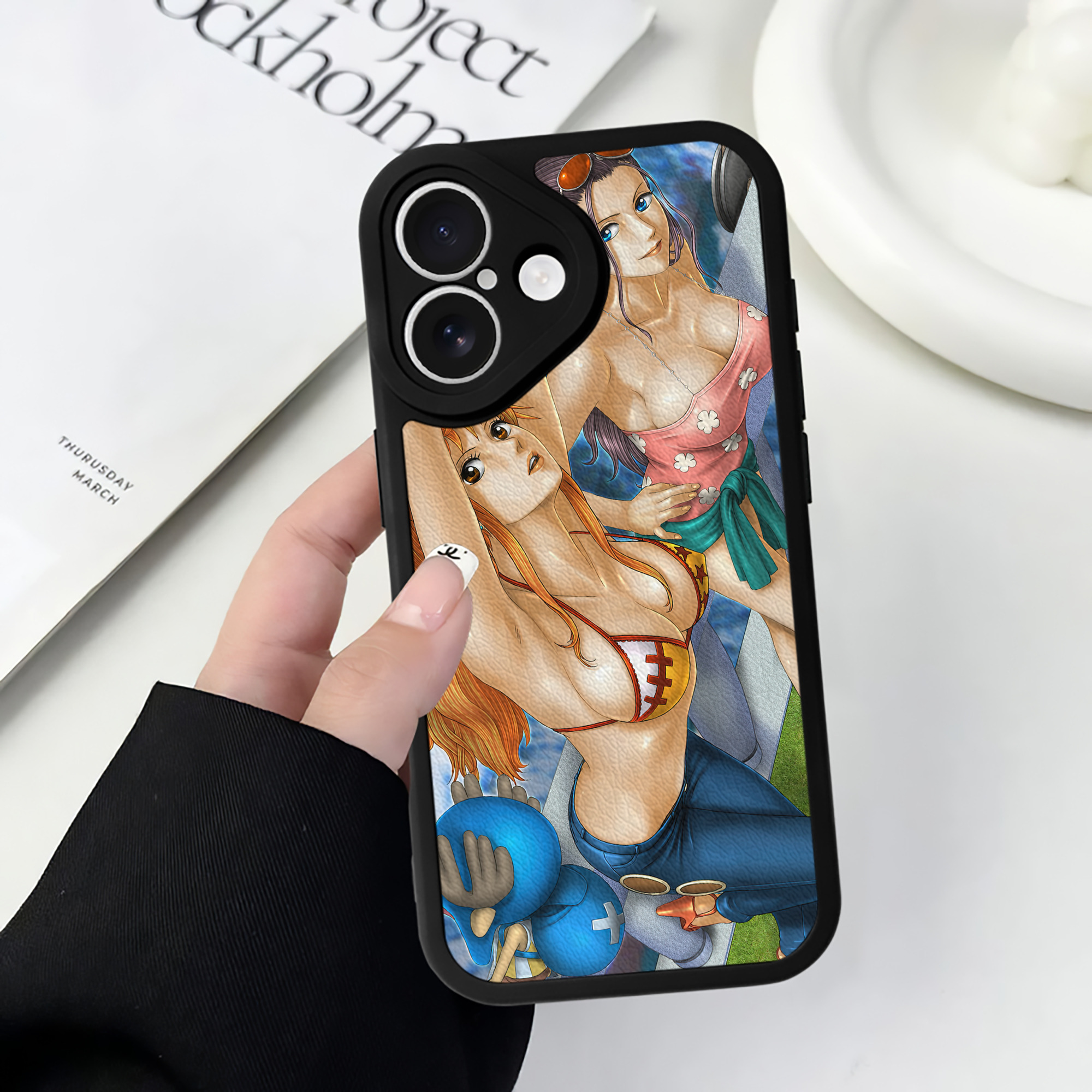 （画像用） ワンピース ONE PIECE 【iPhone 16シリーズ対応】シリコンスマホケース（レザー調） 材質：シリコン